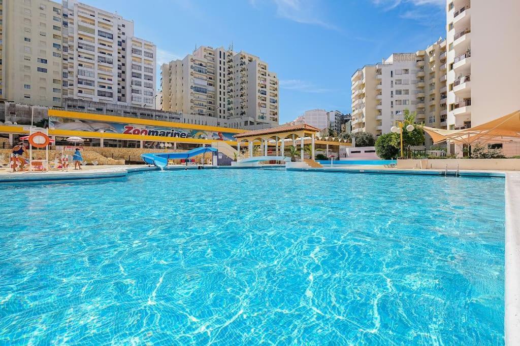 T2 With Pool, 300M From The Beach Portimao Luaran gambar