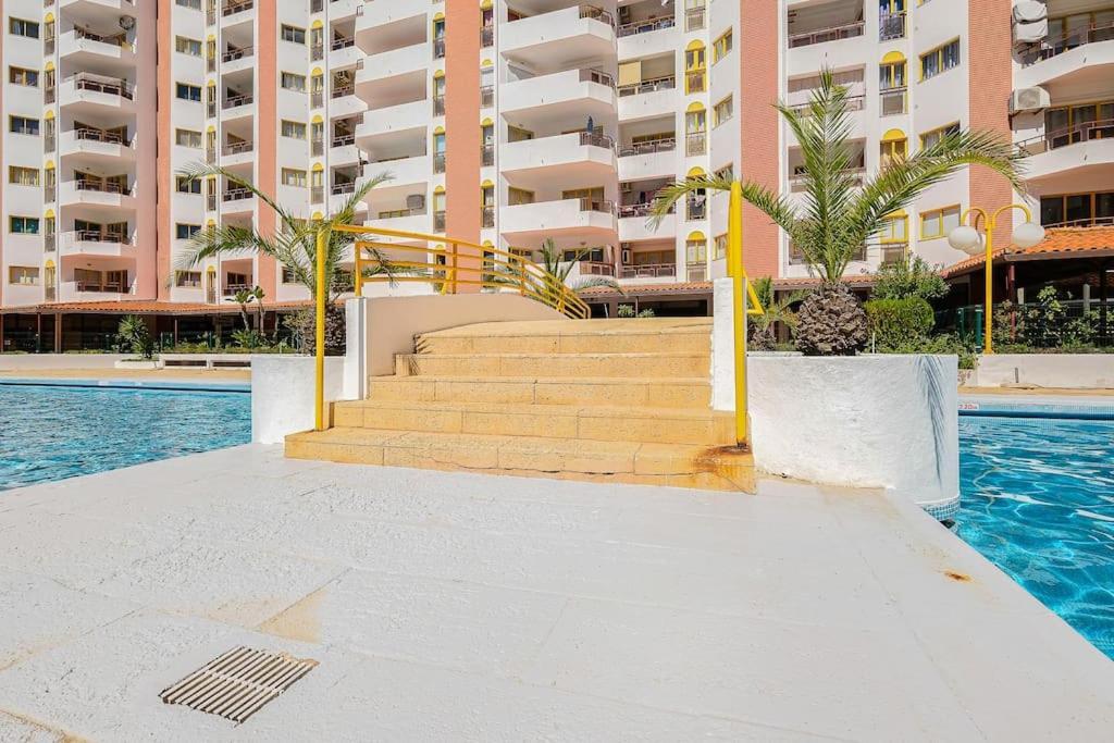 T2 With Pool, 300M From The Beach Portimao Luaran gambar
