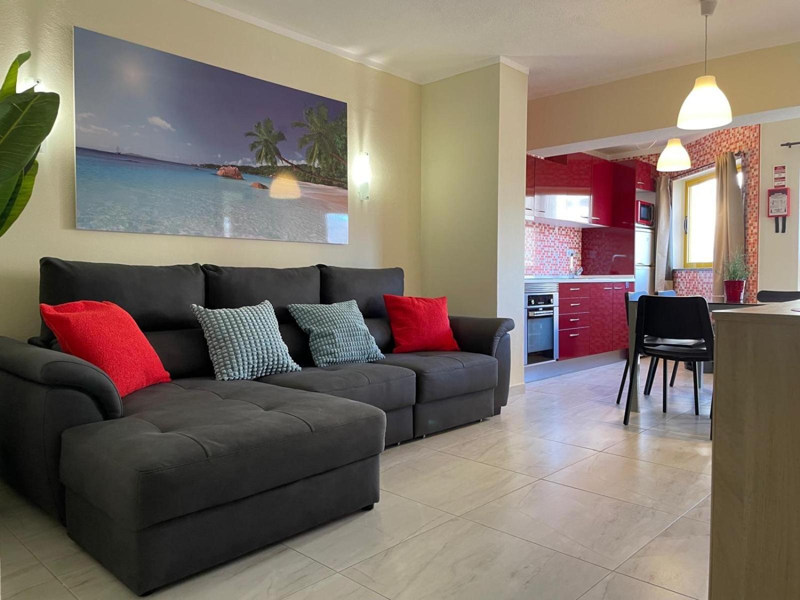 T2 With Pool, 300M From The Beach Portimao Luaran gambar